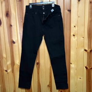 Just Black womans slim black jean sz33